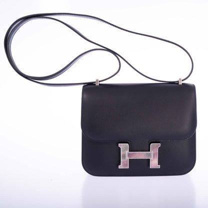 Hermès Constance 18 Black Sombrero leather Mother of Pearl Hardware