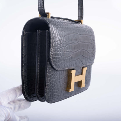 Hermès Constance 18 Matte Black Alligator with Gold