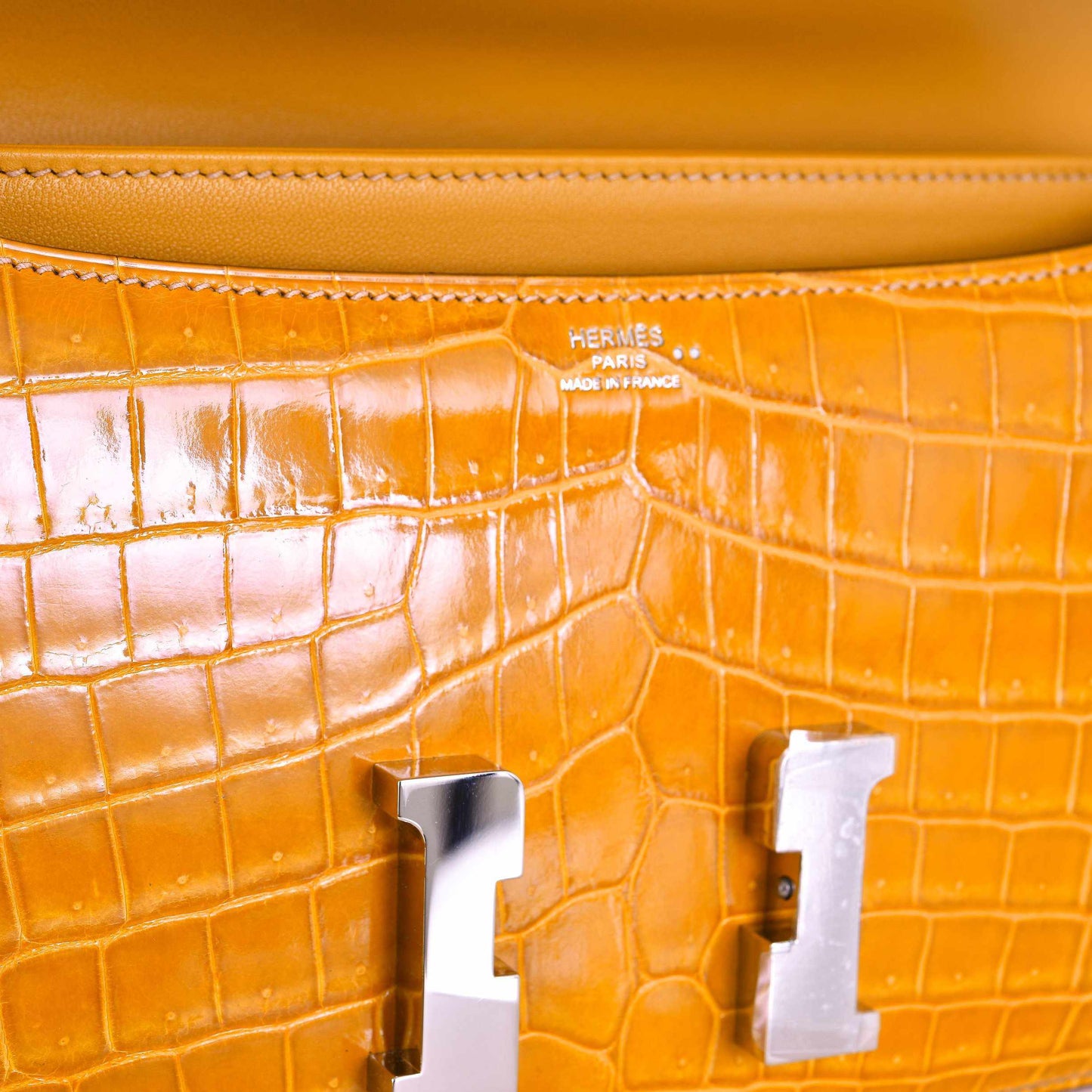 Hermès Constance Elan Saffron Shiny Nilo Crocodile Palladium Hardware