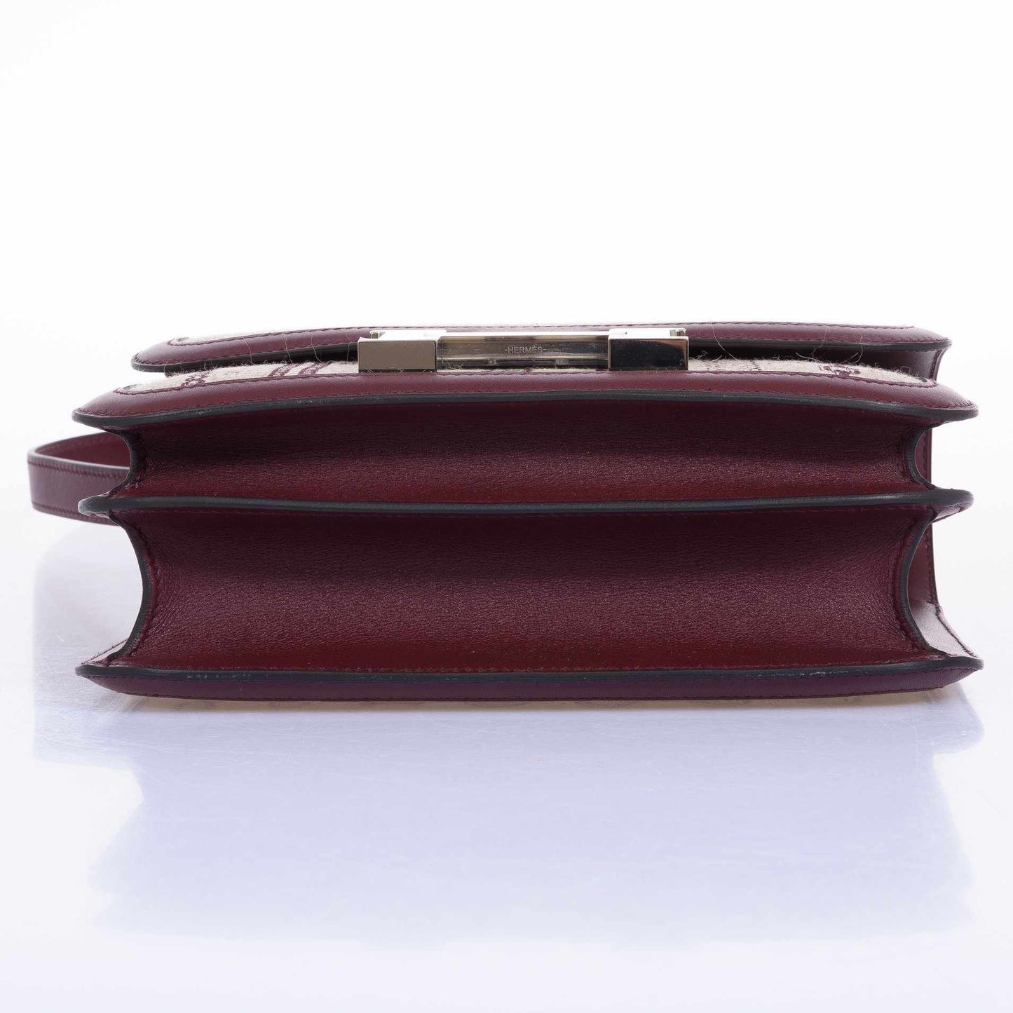 Hermès Constance MM 24 De Camp Dechainee Toile Ficelle-Bordeaux Palladium Hardware - Special Edition