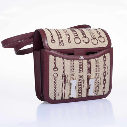 Hermès Constance MM 24 De Camp Dechainee Toile Ficelle-Bordeaux Palladium Hardware - Special Edition