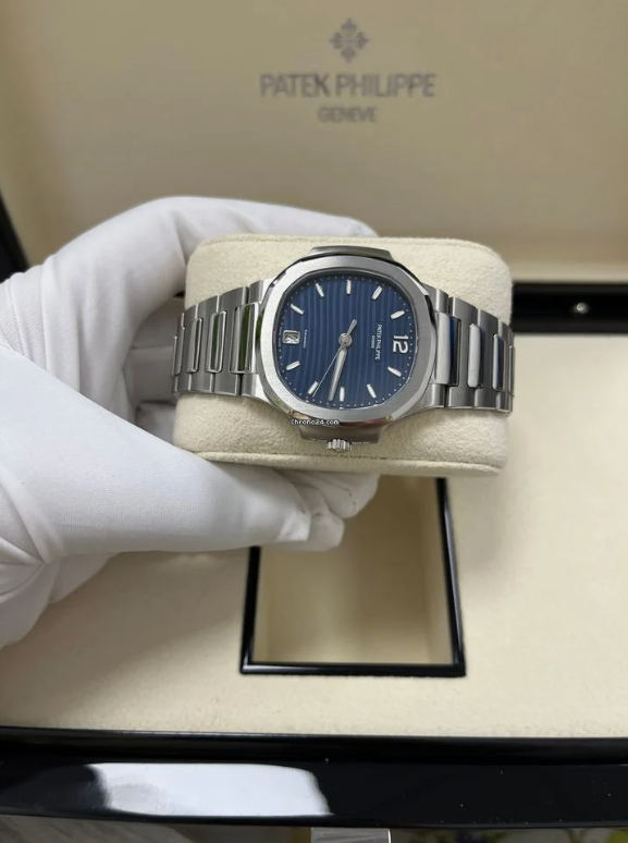 Patek Philippe Nautilus Blue Dial Tiffany 7118/1a